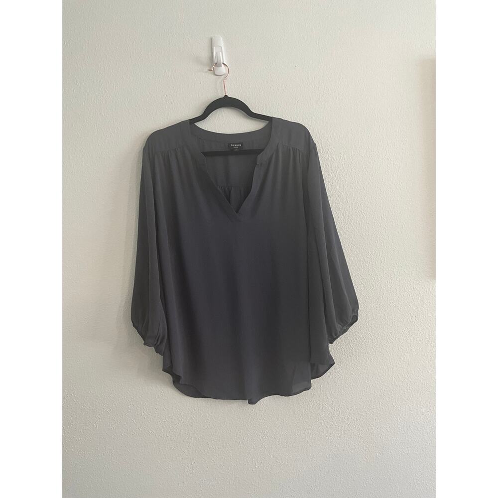 Torrid Plus Size Harper Gray Georgette Pullover Blouse - Size 2  18/20